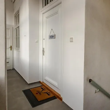 Guest house Epicenter - & Terrace Ljubljana