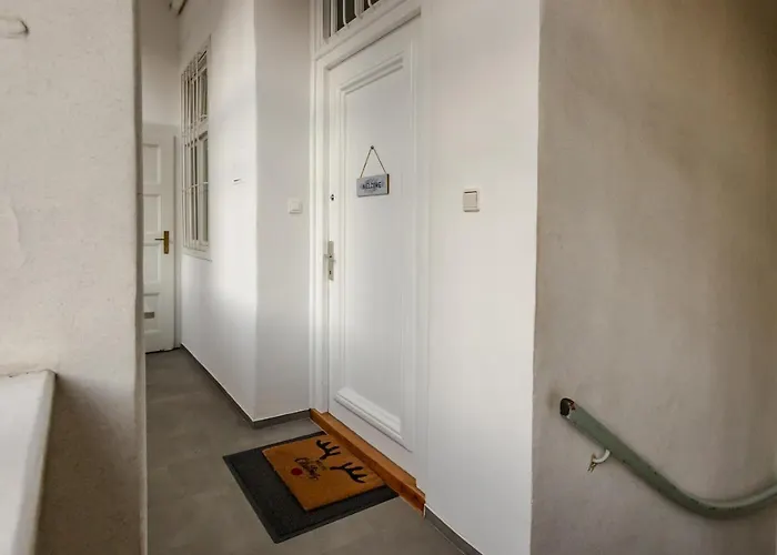 Gostinjska kuća Epicenter - & Terrace Ljubljana