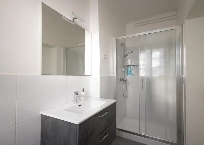 Epicenter - & Terrace Guest house